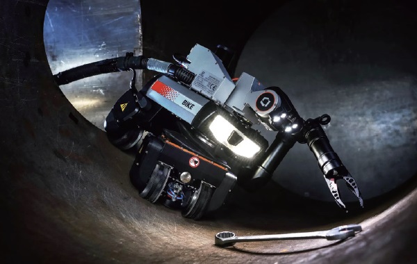 韦林磁吸附爬壁机器人检测管道